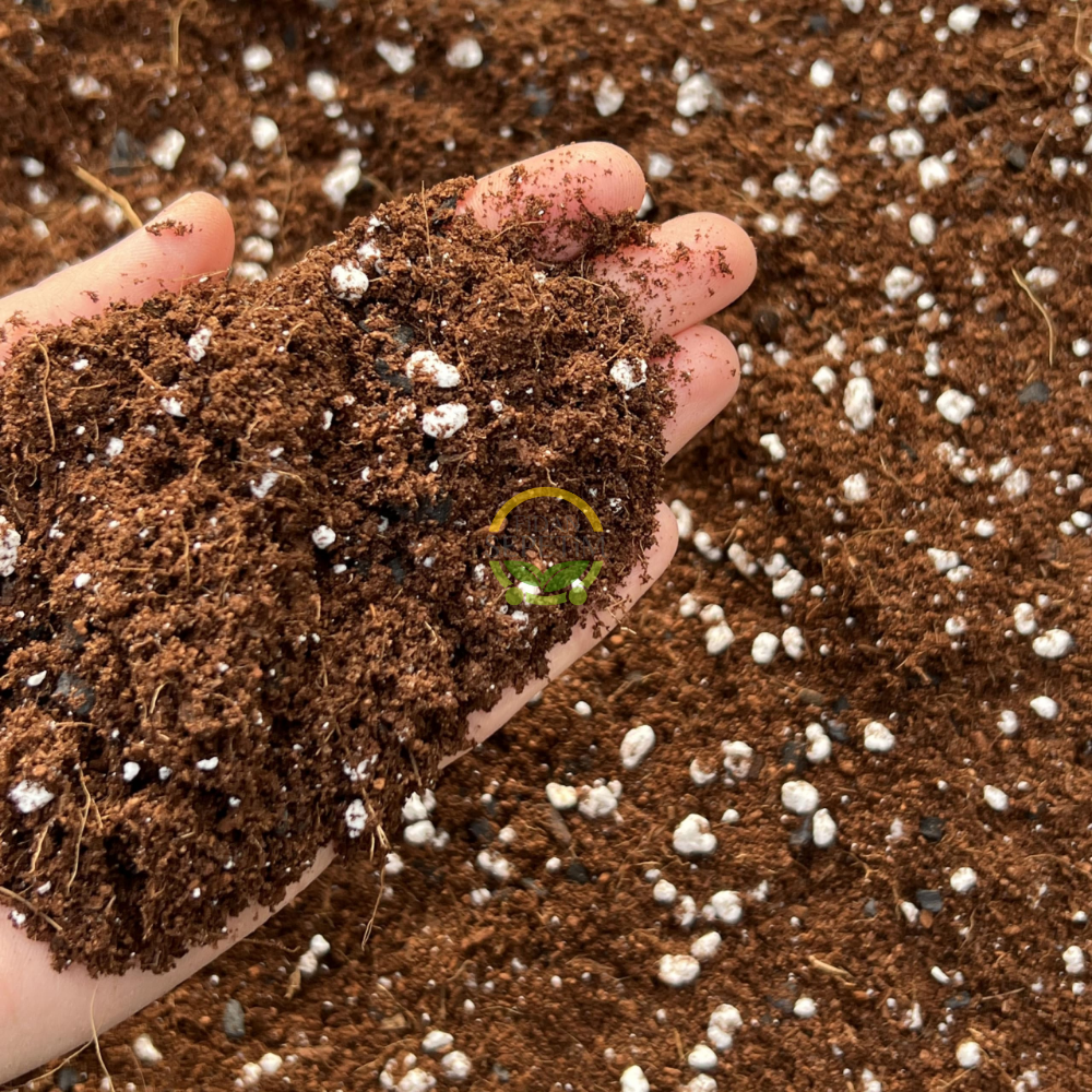 Özel Karışımlı Toprak 40 Litre Özel Karışımlı Toprak 40 Litre