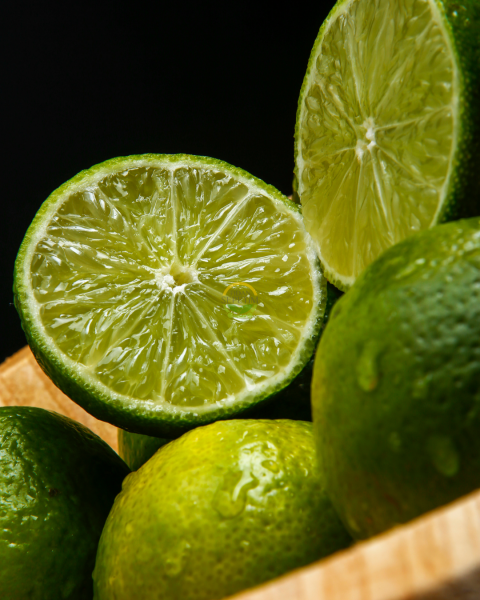 5 Yaş Tahiti Lime Fidanı 'Dekoratif Saksılı'